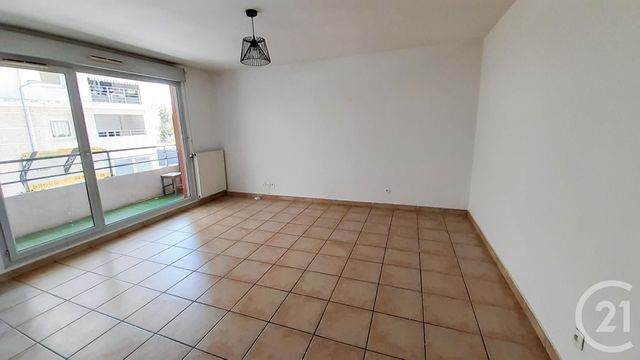 Afficher la photo en grand Appartement F3 à vendre - 3 pièces - 63 m2 - VILLEURBANNE - 69 - RHONE-ALPES