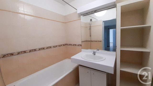 Afficher la photo en grand Appartement F3 à vendre - 3 pièces - 63 m2 - VILLEURBANNE - 69 - RHONE-ALPES