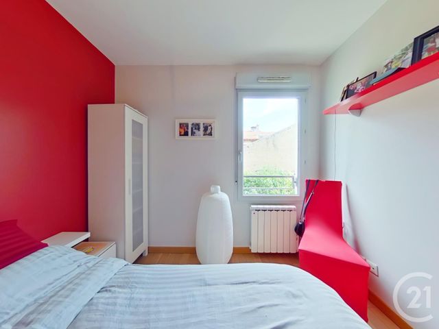 Afficher la photo en grand Appartement F3 à vendre - 3 pièces - 67 m2 - VILLEURBANNE - 69 - RHONE-ALPES