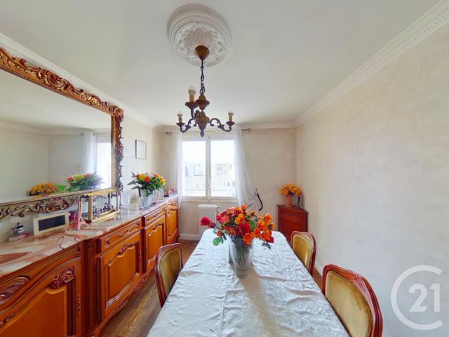Afficher la photo en grand Appartement F5 à vendre - 5 pièces - 94,46 m2 - VILLEURBANNE - 69 - RHONE-ALPES