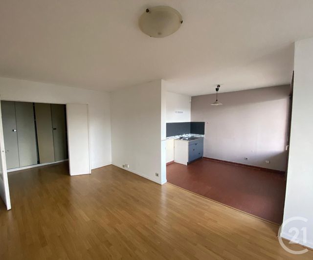 Afficher la photo en grand Appartement F2 à vendre - 2 pièces - 50,50 m2 - VILLEURBANNE - 69 - RHONE-ALPES