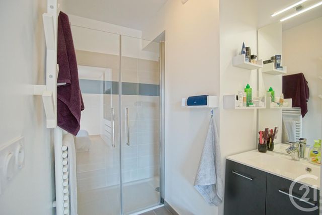 Afficher la photo en grand Appartement F5 à vendre - 5 pièces - 118 m2 - VILLEURBANNE - 69 - RHONE-ALPES