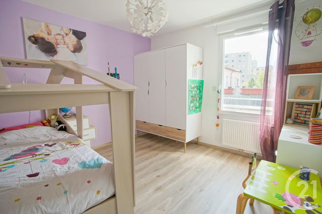 Afficher la photo en grand Appartement F5 à vendre - 5 pièces - 118 m2 - VILLEURBANNE - 69 - RHONE-ALPES