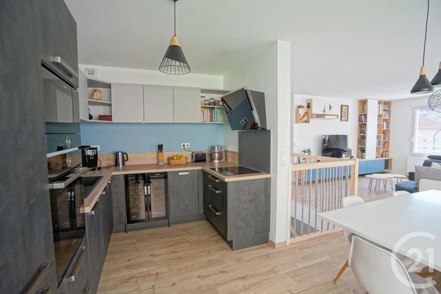 Afficher la photo en grand Appartement F5 à vendre - 5 pièces - 118 m2 - VILLEURBANNE - 69 - RHONE-ALPES