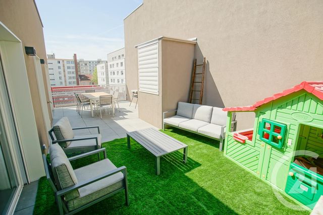 Afficher la photo en grand Appartement F5 à vendre - 5 pièces - 118 m2 - VILLEURBANNE - 69 - RHONE-ALPES