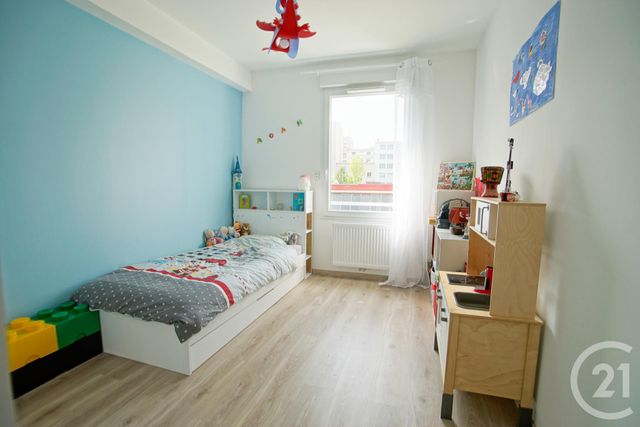 Afficher la photo en grand Appartement F5 à vendre - 5 pièces - 118 m2 - VILLEURBANNE - 69 - RHONE-ALPES