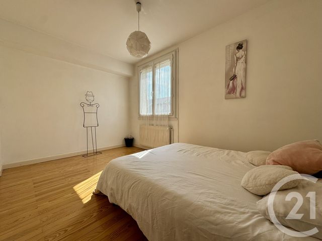 Appartement F4 à vendre - 4 pièces - 85 m2 - Villeurbanne - 69 - RHONE-ALPES