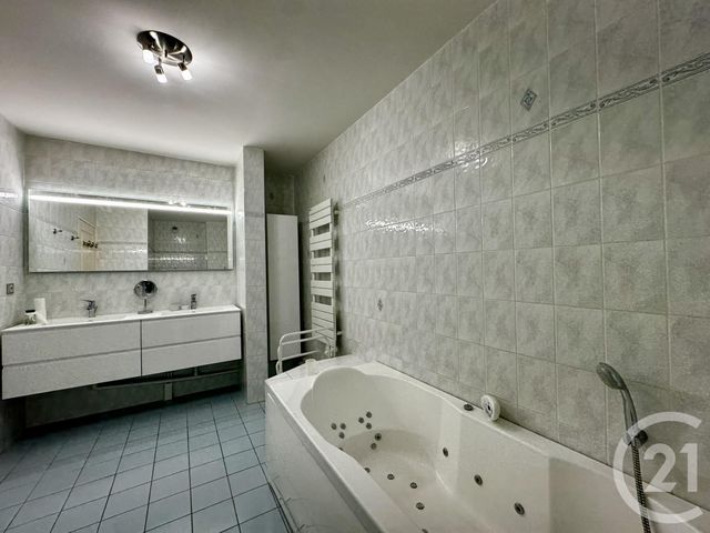 Appartement F5 &agrave; vendre - 5 pi&egrave;ces - 142 m2 - Villeurbanne - 69 - RHONE-ALPES