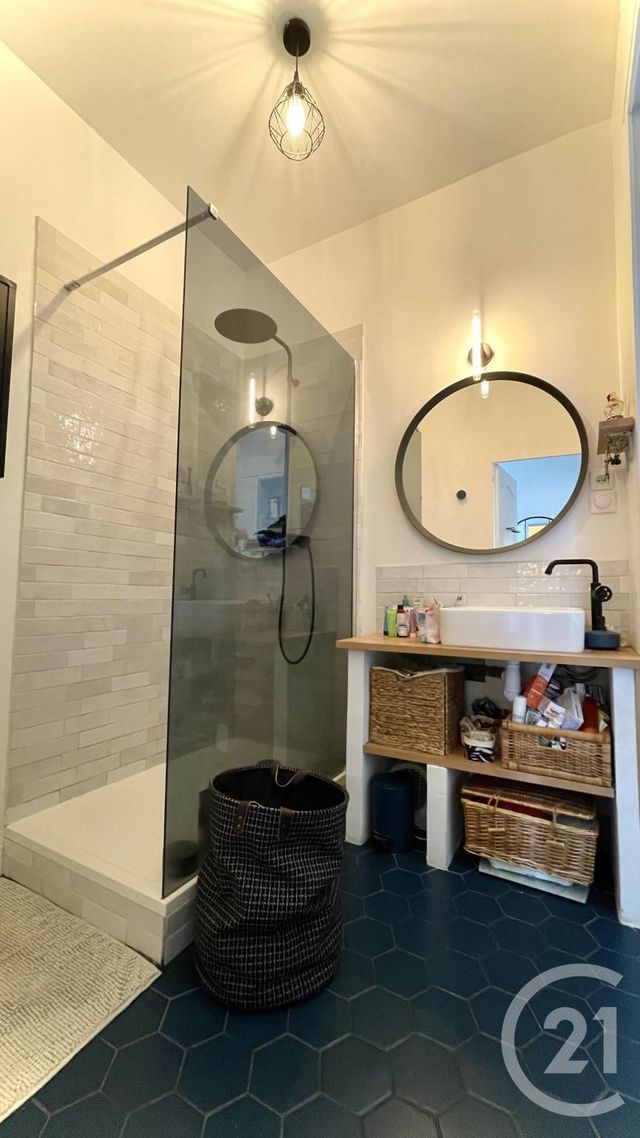 Appartement F3 à vendre - 3 pièces - 66 m2 - Villeurbanne - 69 - RHONE-ALPES