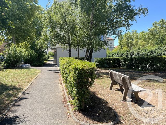Afficher la photo en grand Appartement T3 à vendre - 3 pièces - 65,75 m2 - Villeurbanne - 69 - RHONE-ALPES