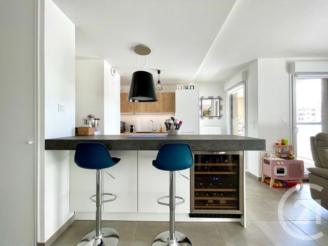 Appartement F4 à vendre - 4 pièces - 77 m2 - Villeurbanne - 69 - RHONE-ALPES