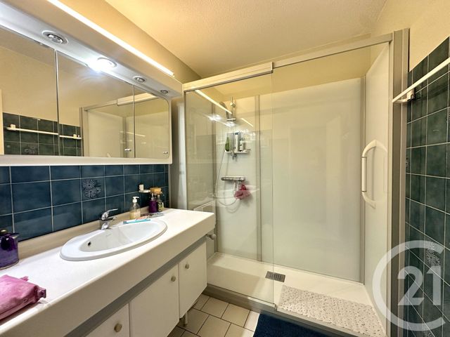 Appartement T3 &agrave; vendre - 3 pi&egrave;ces - 74,05 m2 - Villeurbanne - 69 - RHONE-ALPES