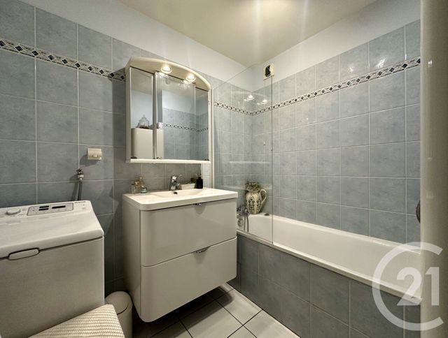 Appartement T3 &agrave; vendre - 3 pi&egrave;ces - 80,79 m2 - Villeurbanne - 69 - RHONE-ALPES
