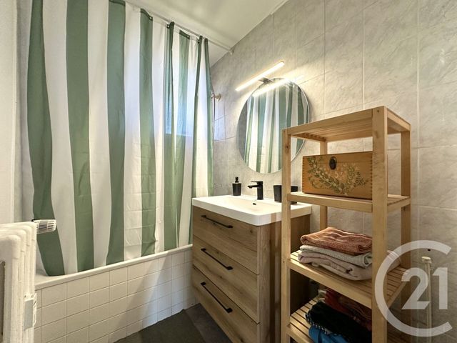 Appartement T4 &agrave; vendre - 4 pi&egrave;ces - 64 m2 - Villeurbanne - 69 - RHONE-ALPES