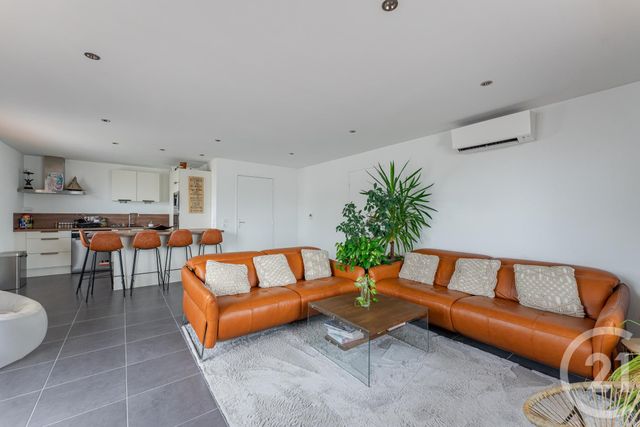 Appartement F4 &agrave; vendre - 4 pi&egrave;ces - 84 m2 - St Priest - 69 - RHONE-ALPES