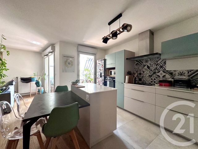 Appartement T3 &agrave; vendre - 3 pi&egrave;ces - 73 m2 - Villeurbanne - 69 - RHONE-ALPES