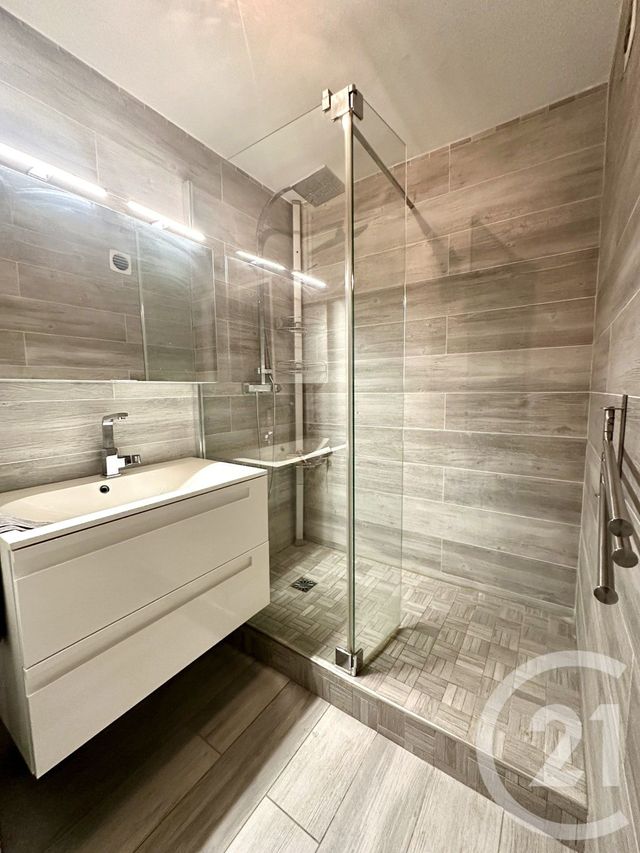 Appartement T4 &agrave; vendre - 4 pi&egrave;ces - 76,63 m2 - Villeurbanne - 69 - RHONE-ALPES