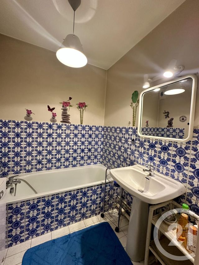 Appartement T3 &agrave; vendre - 3 pi&egrave;ces - 61,24 m2 - Villeurbanne - 69 - RHONE-ALPES