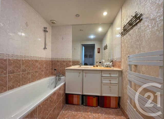 Appartement T3 &agrave; vendre - 3 pi&egrave;ces - 72 m2 - Villeurbanne - 69 - RHONE-ALPES