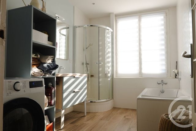 Appartement T3 &agrave; vendre - 3 pi&egrave;ces - 64,81 m2 - Villeurbanne - 69 - RHONE-ALPES