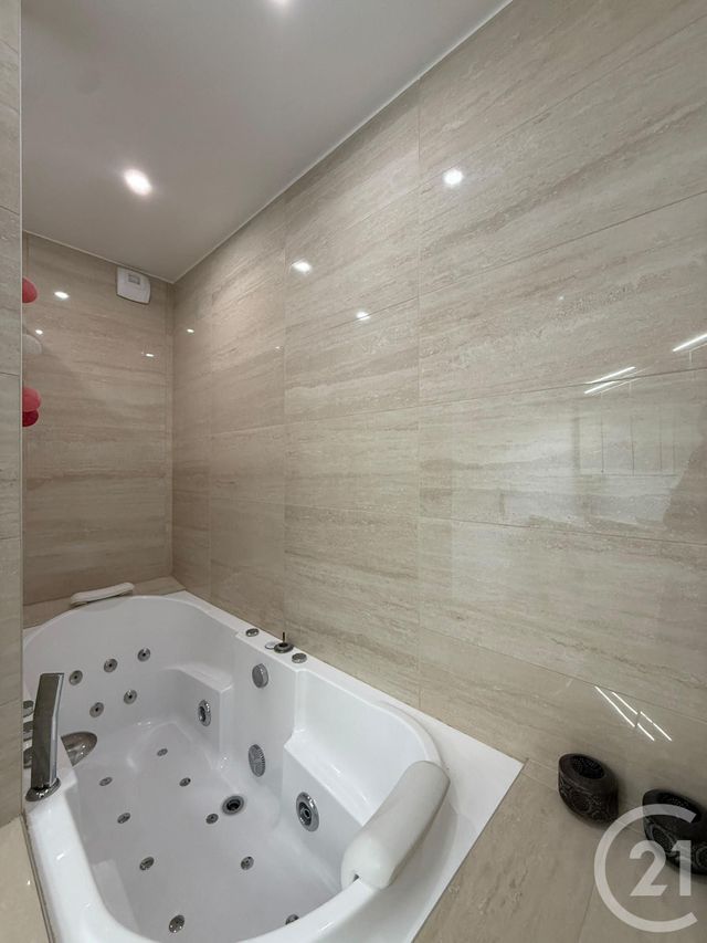 Appartement T4 &agrave; vendre - 4 pi&egrave;ces - 84,25 m2 - Villeurbanne - 69 - RHONE-ALPES