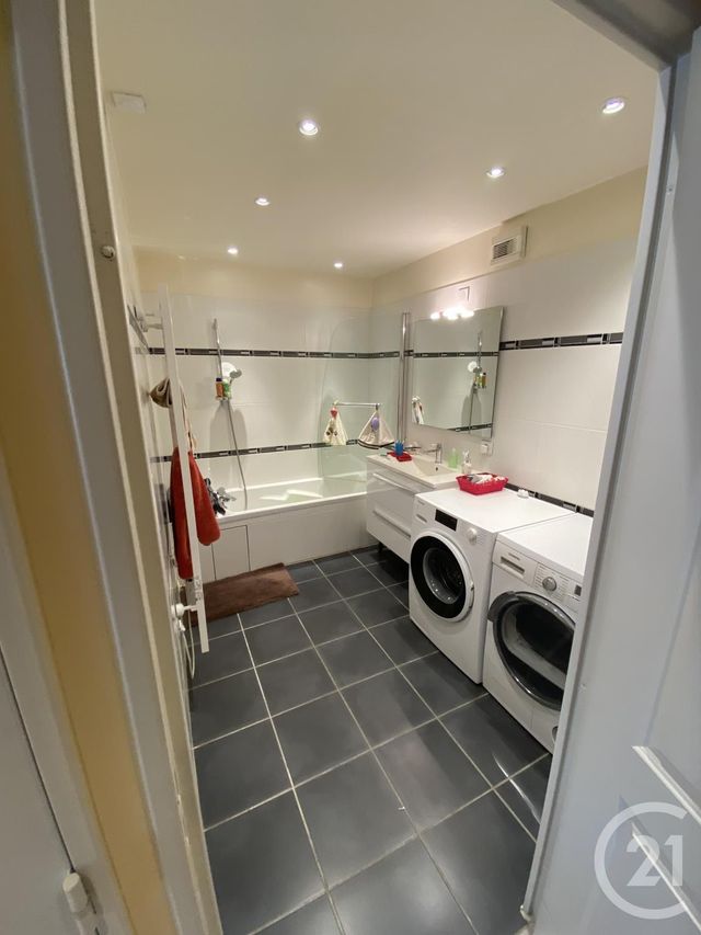 Appartement T3 &agrave; vendre - 3 pi&egrave;ces - 92 m2 - Decines Charpieu - 69 - RHONE-ALPES