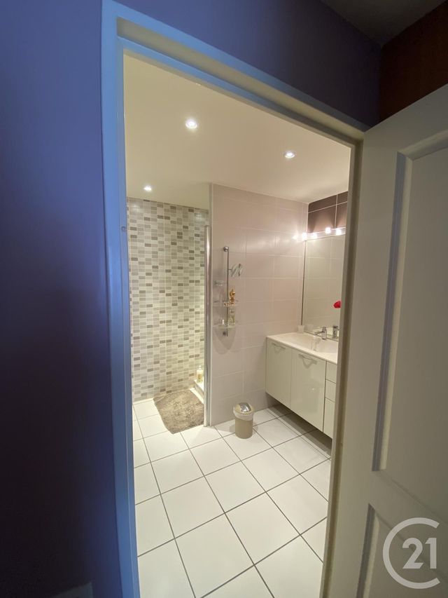 Appartement T3 &agrave; vendre - 3 pi&egrave;ces - 92 m2 - Decines Charpieu - 69 - RHONE-ALPES
