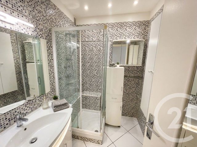 Appartement F4 &agrave; vendre - 4 pi&egrave;ces - 77 m2 - Villeurbanne - 69 - RHONE-ALPES