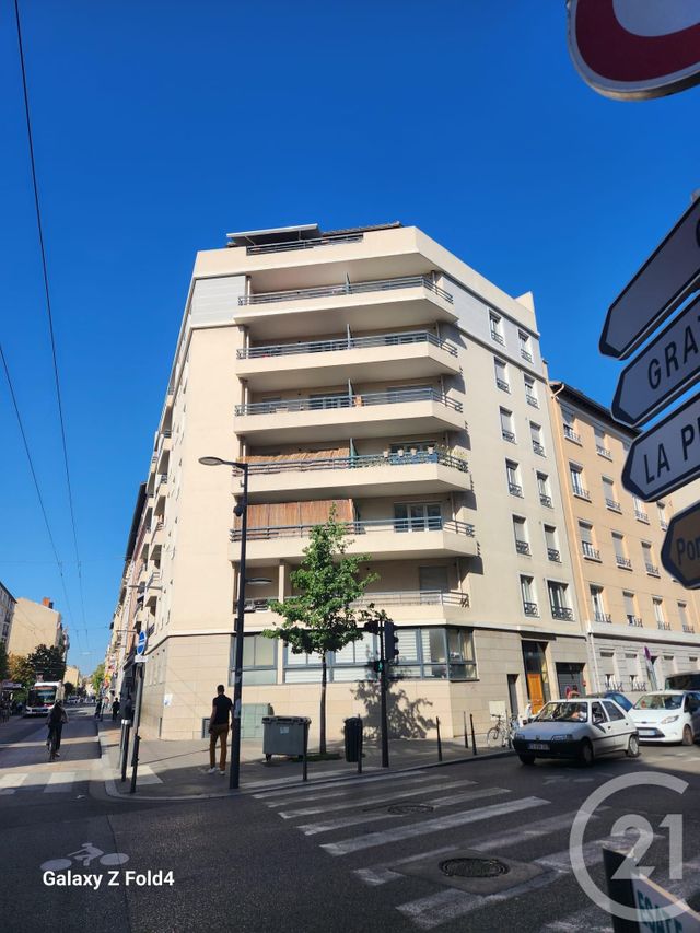 Appartement F3 à vendre - 3 pièces - 70,84 m2 - Villeurbanne - 69 - RHONE-ALPES