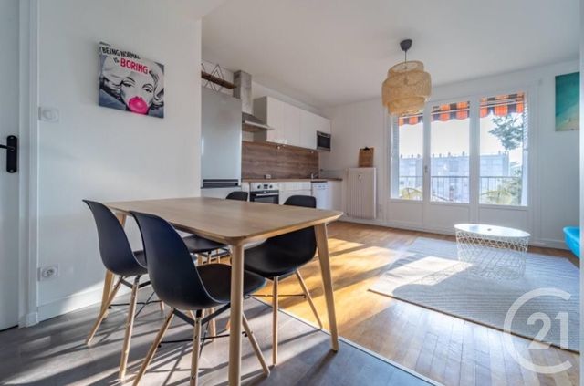 Appartement F4 à vendre - 4 pièces - 63 m2 - Bron - 69 - RHONE-ALPES