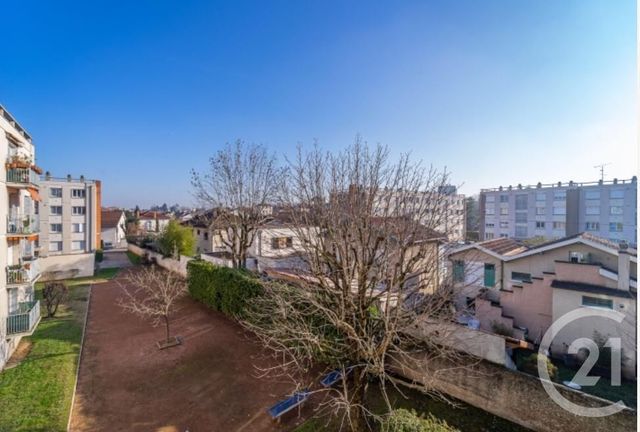 Appartement F4 à vendre - 4 pièces - 63 m2 - Bron - 69 - RHONE-ALPES