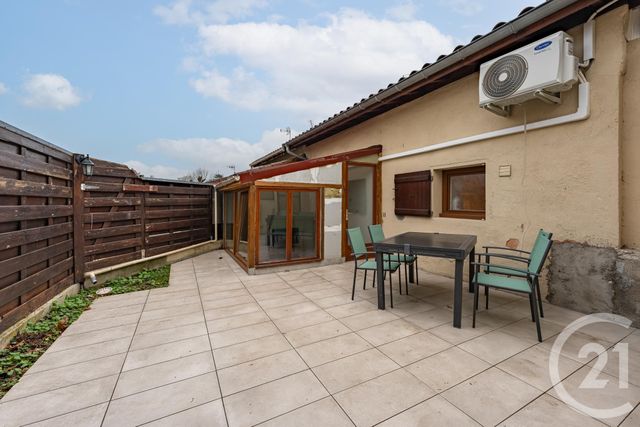 Maison à vendre - 4 pièces - 77 m2 - St Priest - 69 - RHONE-ALPES