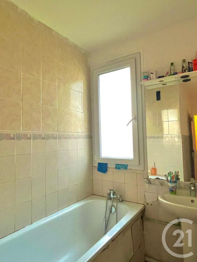 Appartement F4 à vendre - 4 pièces - 71 m2 - Villeurbanne - 69 - RHONE-ALPES