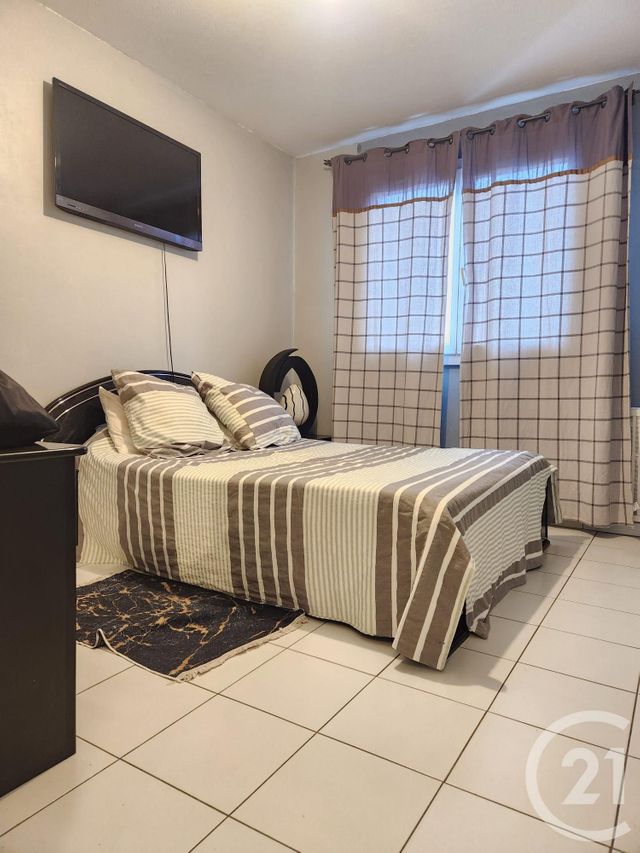 Appartement F5 &agrave; vendre - 5 pi&egrave;ces - 92,61 m2 - Venissieux - 69 - RHONE-ALPES