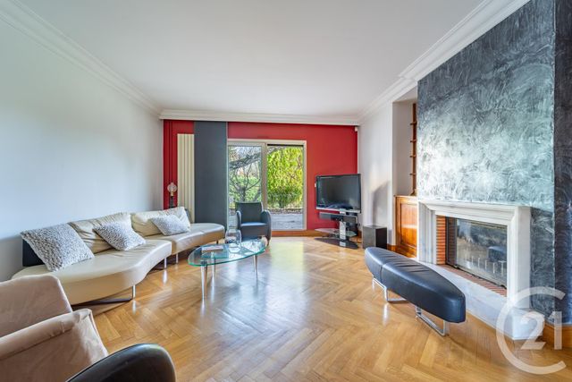 Maison à vendre - 6 pièces - 262 m2 - Bron - 69 - RHONE-ALPES