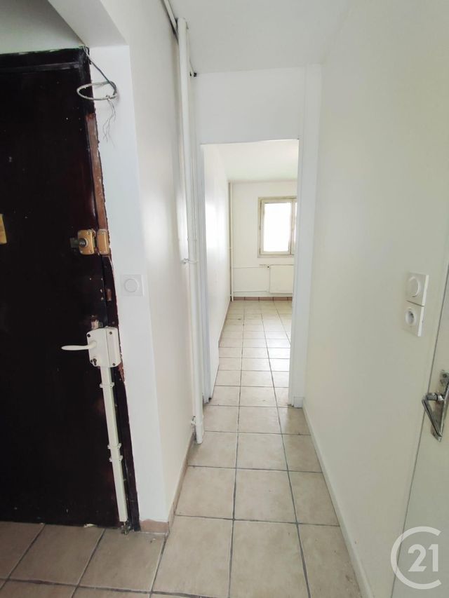 Appartement F2 à vendre - 2 pièces - 31,03 m2 - Vaulx En Velin - 69 - RHONE-ALPES