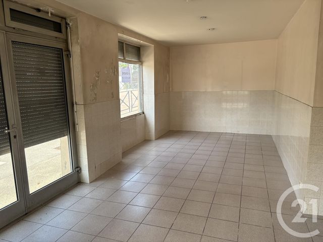 Appartement F3 à vendre - 3 pièces - 70 m2 - Pierre Benite - 69 - RHONE-ALPES