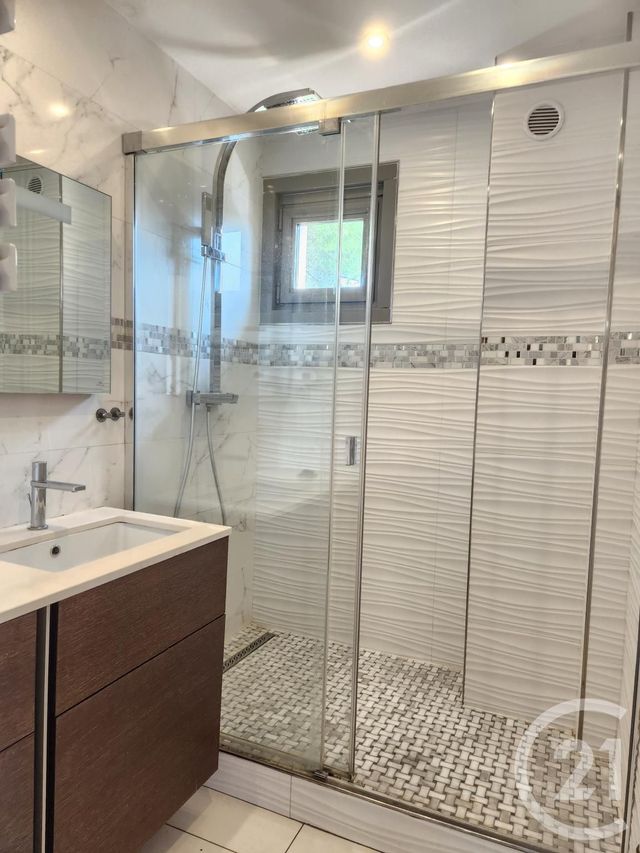 Appartement F4 à vendre - 4 pièces - 78,41 m2 - Villeurbanne - 69 - RHONE-ALPES