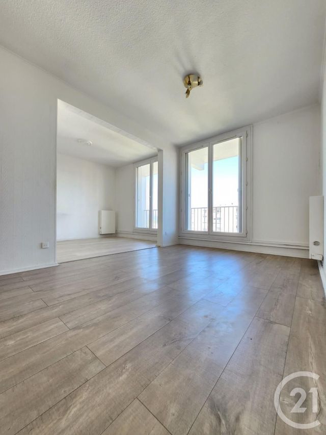 appartement - VAULX EN VELIN - 69