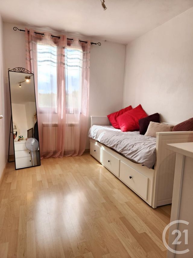 Maison à vendre - 4 pièces - 75 m2 - Vaulx En Velin - 69 - RHONE-ALPES