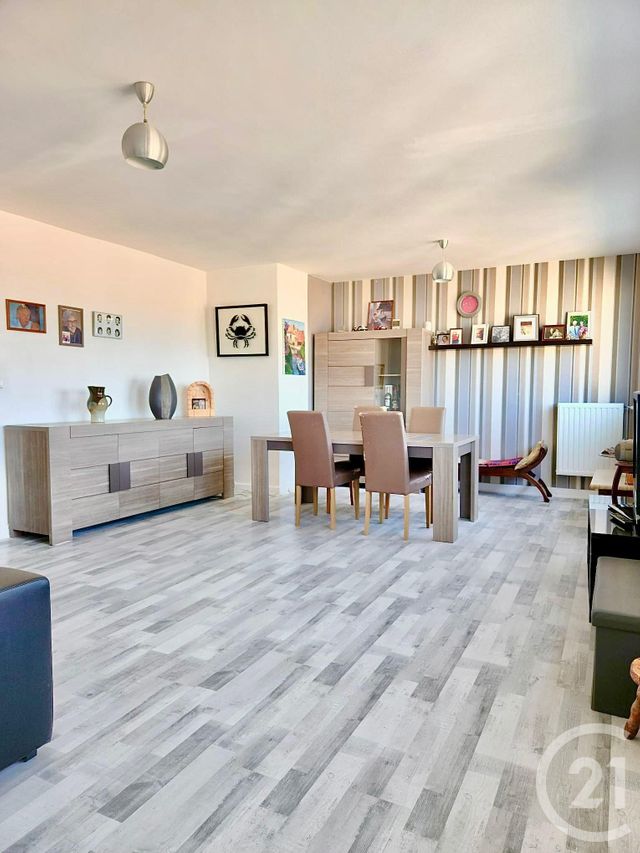 Appartement F4 à vendre - 4 pièces - 70 m2 - Villeurbanne - 69 - RHONE-ALPES