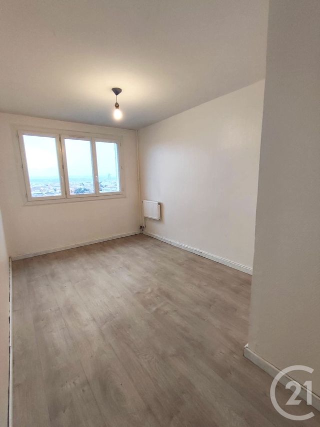 Afficher la photo en grand Appartement F4 à vendre - 4 pièces - 70 m2 - Villeurbanne - 69 - RHONE-ALPES