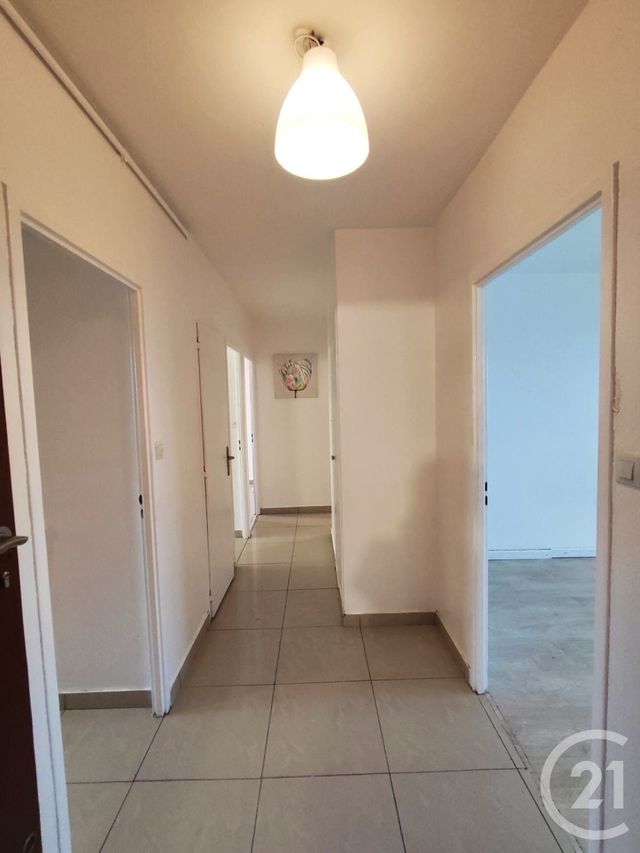 Afficher la photo en grand Appartement F4 à vendre - 4 pièces - 70 m2 - Villeurbanne - 69 - RHONE-ALPES