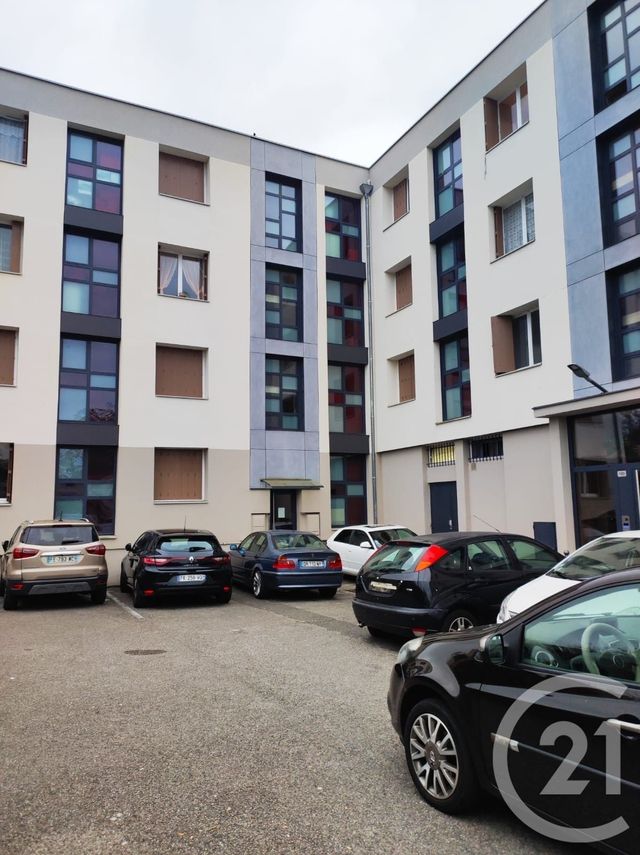 Appartement F4 &agrave; vendre - 4 pi&egrave;ces - 79,81 m2 - Vaulx En Velin - 69 - RHONE-ALPES