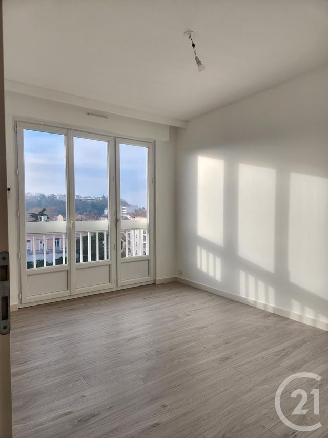 Appartement F4 à vendre - 4 pièces - 84,60 m2 - St Fons - 69 - RHONE-ALPES