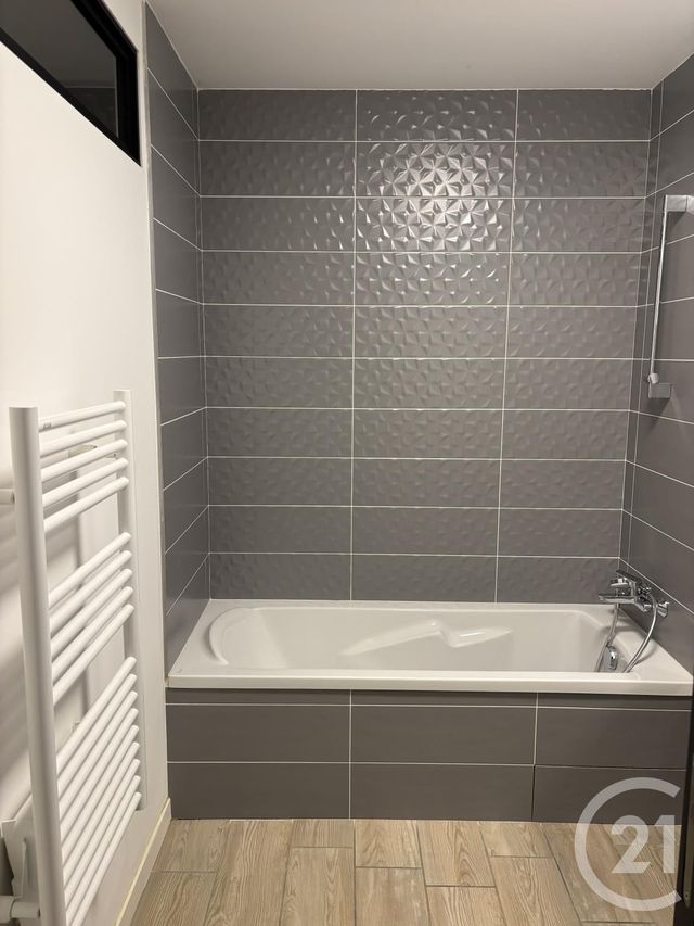 Appartement F3 &agrave; vendre - 4 pi&egrave;ces - 82 m2 - Villeurbanne - 69 - RHONE-ALPES