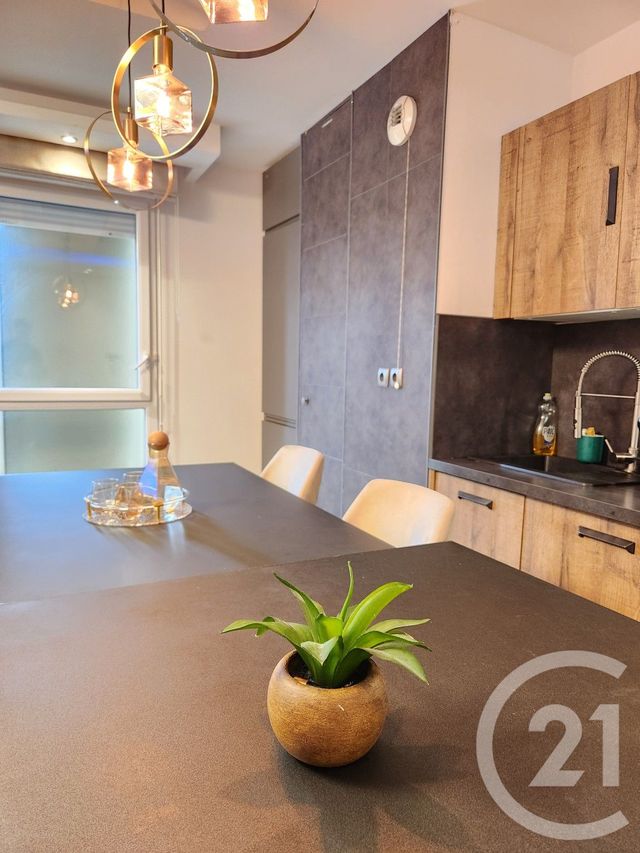 Appartement F3 à vendre BRON