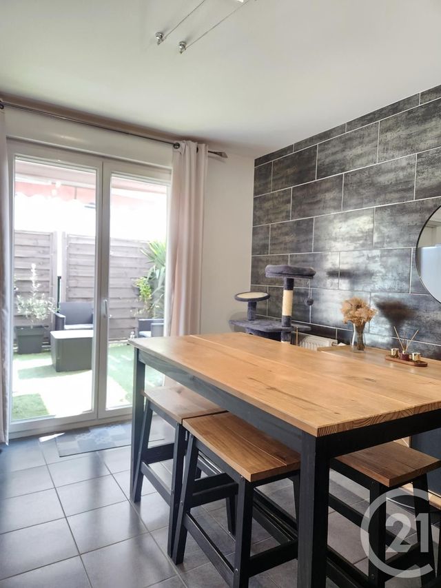 Appartement F3 &agrave; vendre - 3 pi&egrave;ces - 70,15 m2 - Vaulx En Velin - 69 - RHONE-ALPES