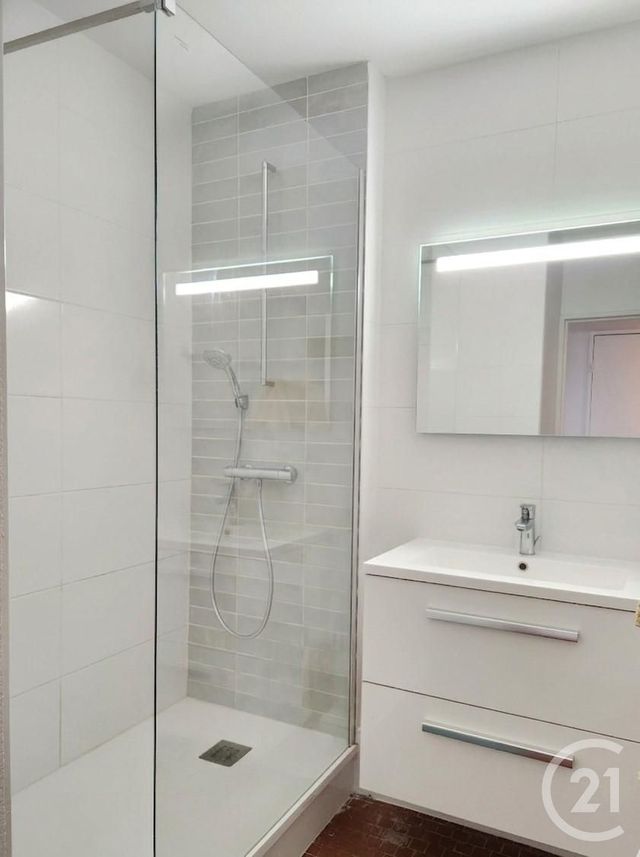 Appartement F3 &agrave; vendre - 3 pi&egrave;ces - 69,83 m2 - Villeurbanne - 69 - RHONE-ALPES