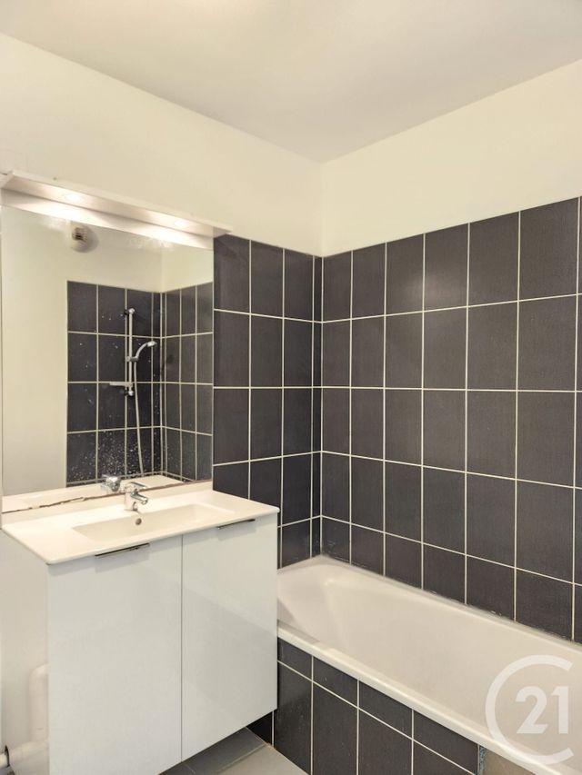 Appartement F3 &agrave; vendre - 3 pi&egrave;ces - 67,06 m2 - Villeurbanne - 69 - RHONE-ALPES